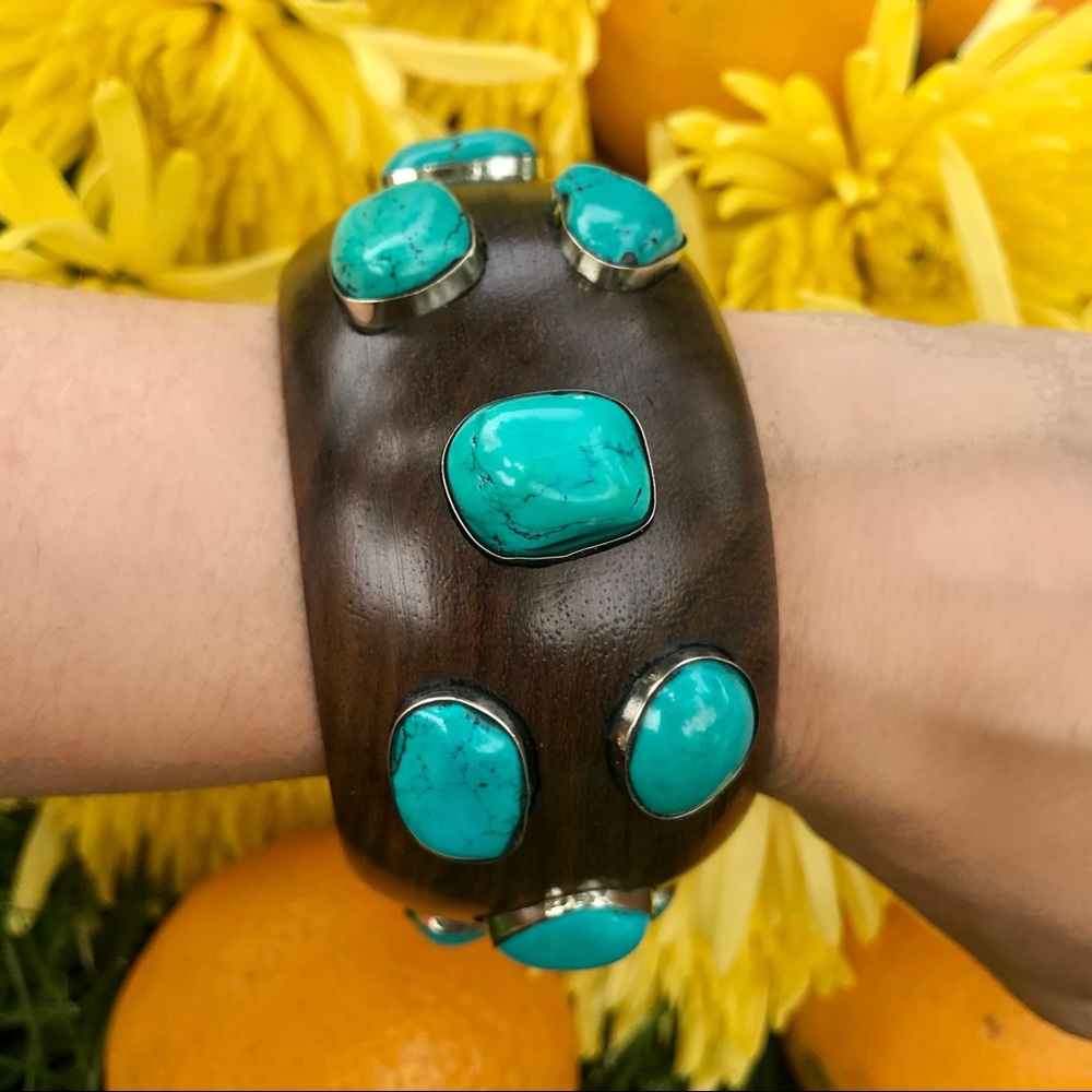 Wooden & genuine turquoise bracelet from Asia